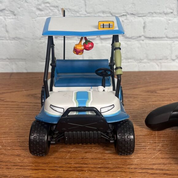 Fortnite ATK ( Stinger Wrap)
All Terrain Remote Control Kart - Picture 4 of 5